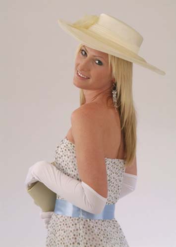 Caroline a semi professional model who is a model for a day - frequently